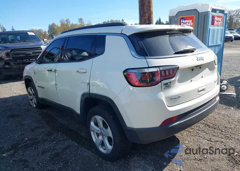2018 Jeep Compass Latitude 4X4 from USA, damaged, VIN 3C4NJDBB7JT262384